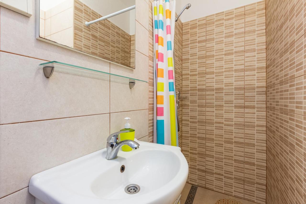 Apartments Sucur With Terrace Baska  Exterior photo
