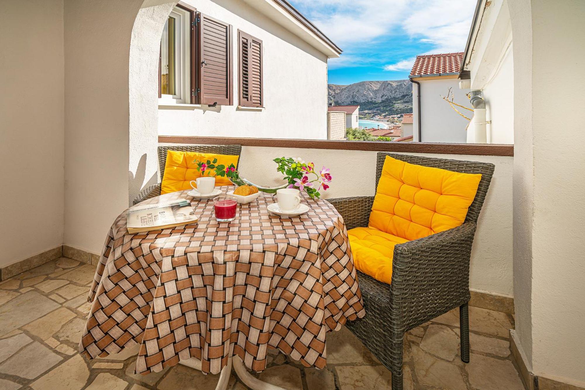 Apartments Sucur With Terrace Baska  Exterior photo