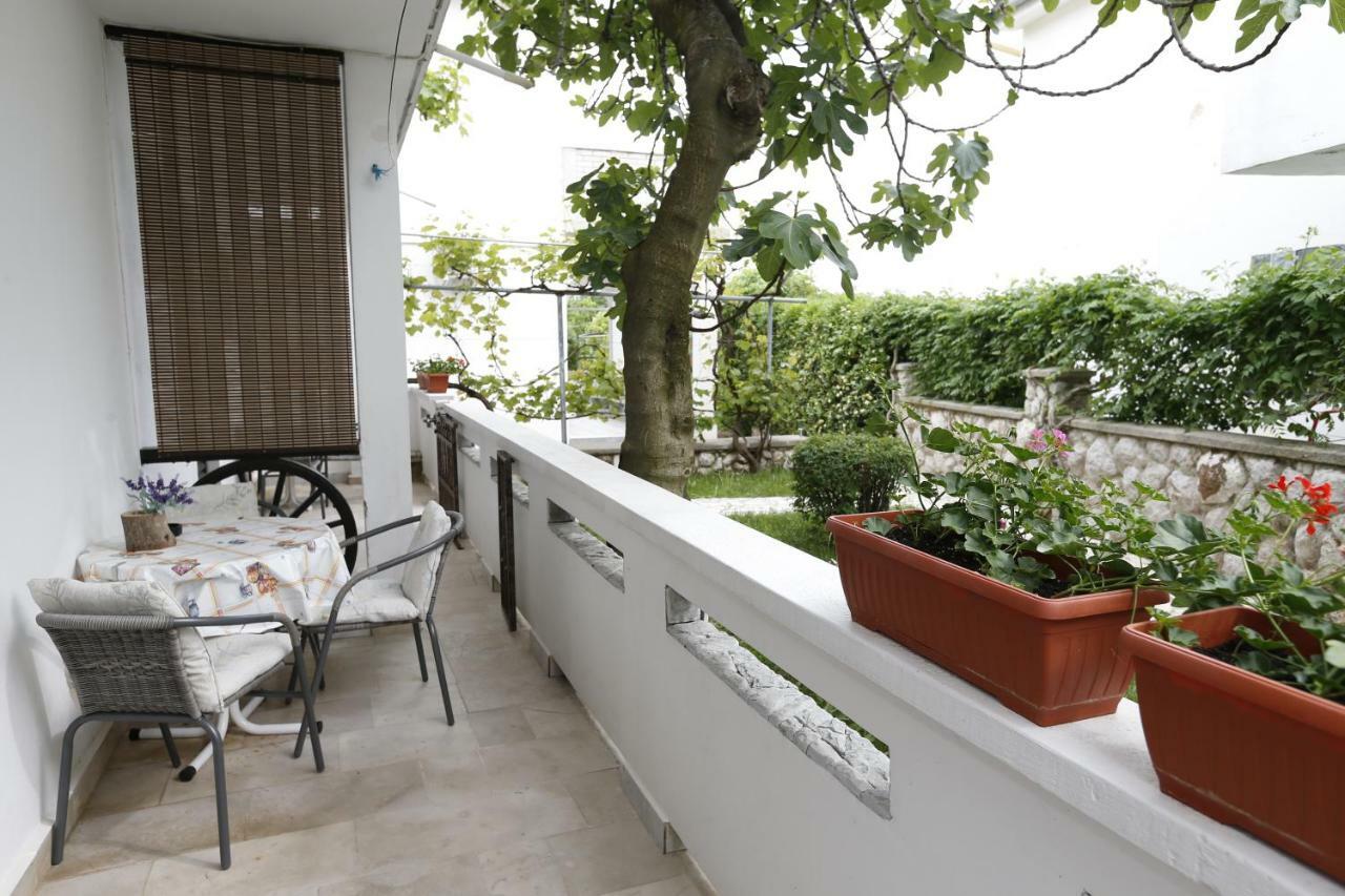 Apartments Sucur With Terrace Baska  Exterior photo